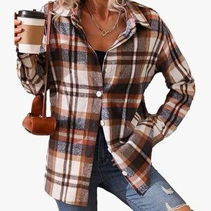 NWOT Women’s Plaid Shirt.